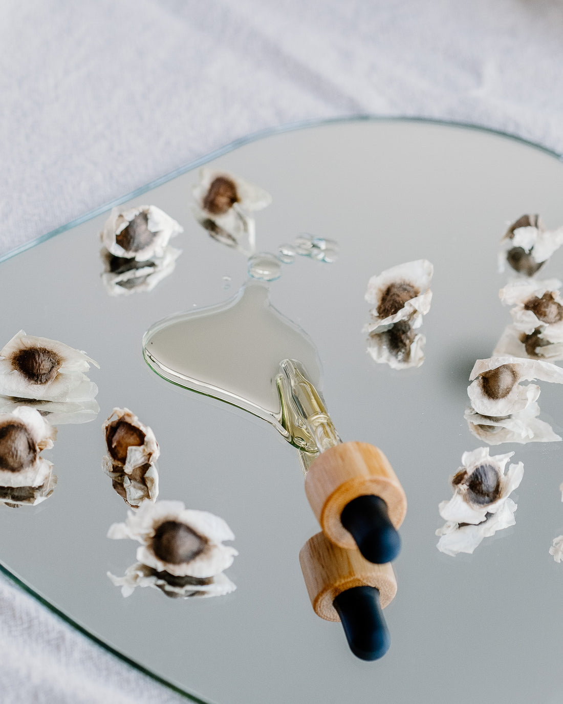 Face care fiction: 6 myths about facial oil