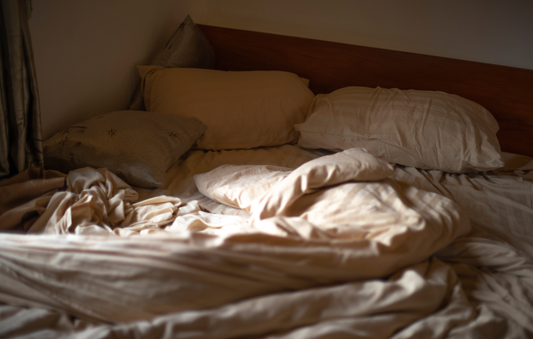What Happens to Your Skin While You Sleep? The Science Behind Overnight Skin Repair