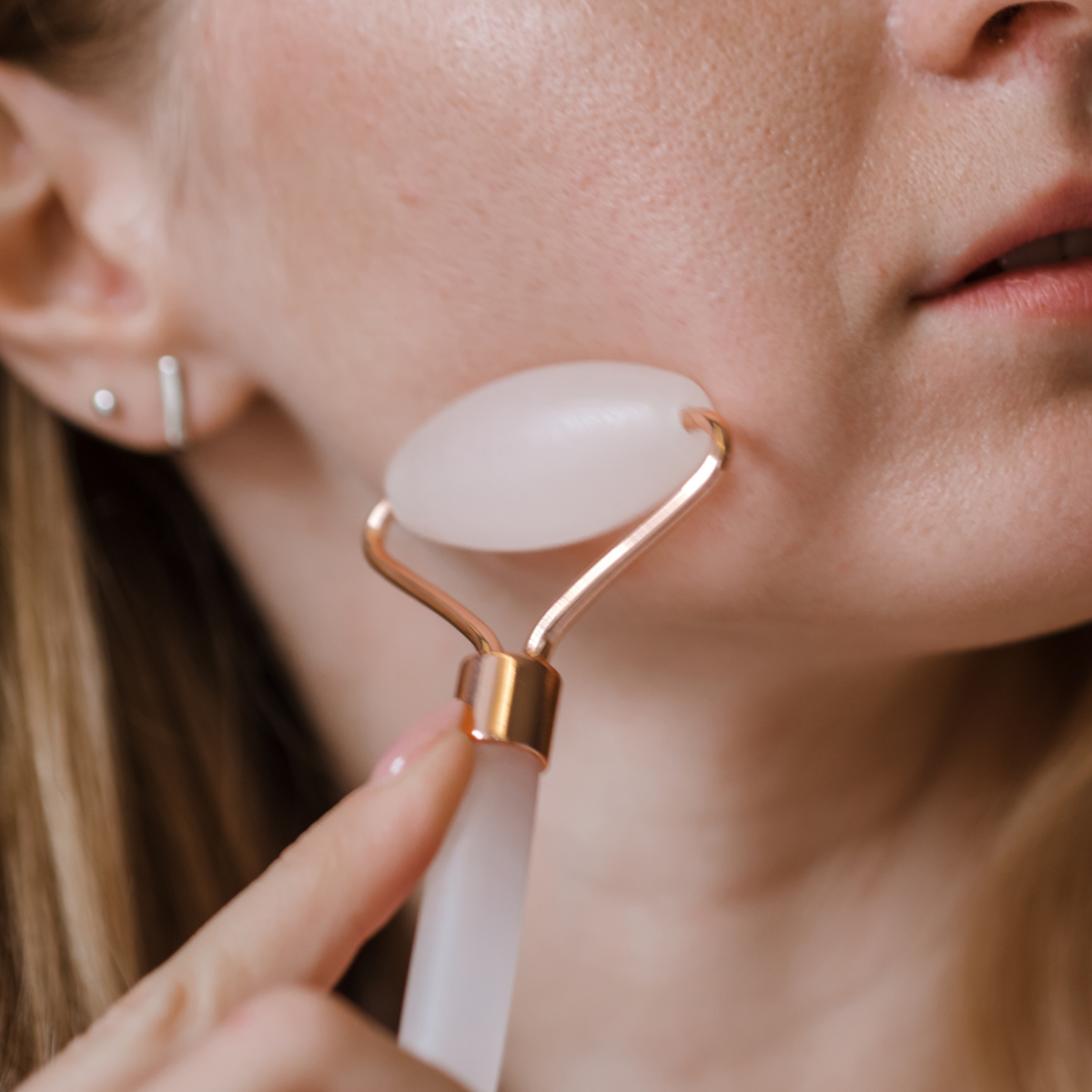 Clear Quartz Face Roller