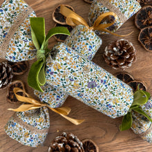 Load image into Gallery viewer, Luxury Christmas Crackers
